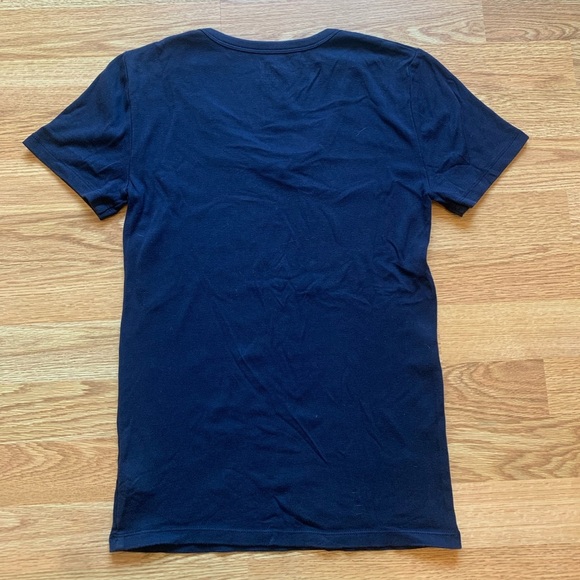💜 Gap Modern T-Shirt | V-Neck | Navy Blue | Size SP (Small Petite) - Picture 3 of 6